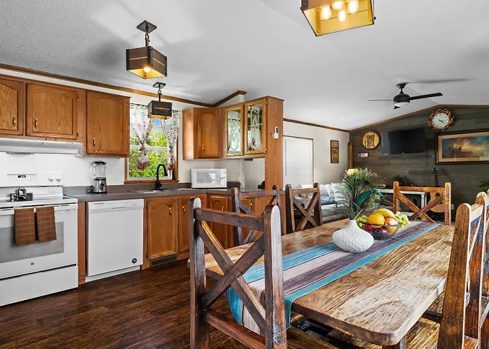 Rated, Families, Pool Passes, One Minute To The Hot Springs, Location Perfect & Amenity Rich, Pup Friendly, Discover An Exceptional Wyoming Stay, River Walk At Hot Springs State Park, 'where Families And Fisherman Sta *