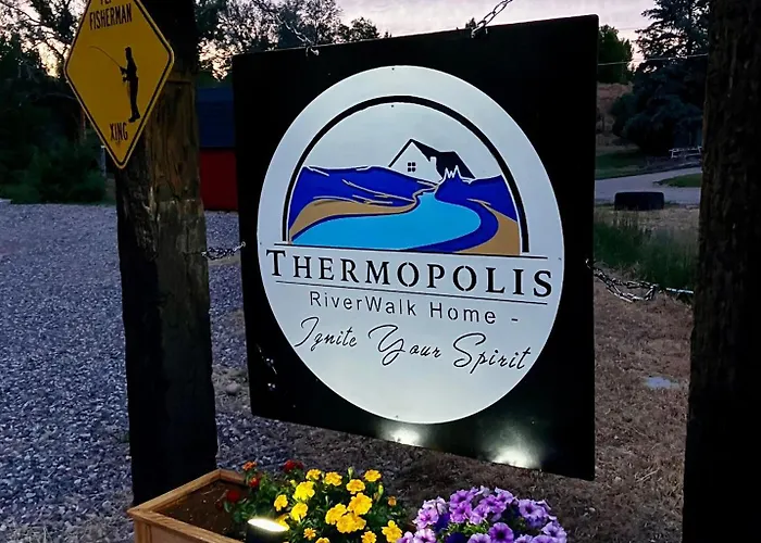 Let's Go Wyoming: Riverfront Retreat At Hot Springs State Park Holiday home *