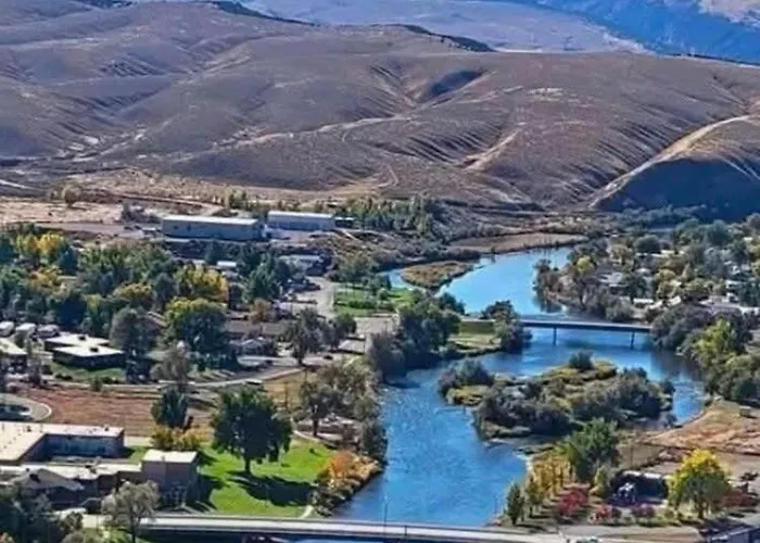 Let's Go Wyoming: Riverfront Retreat At Hot Springs State Park Thermopolis